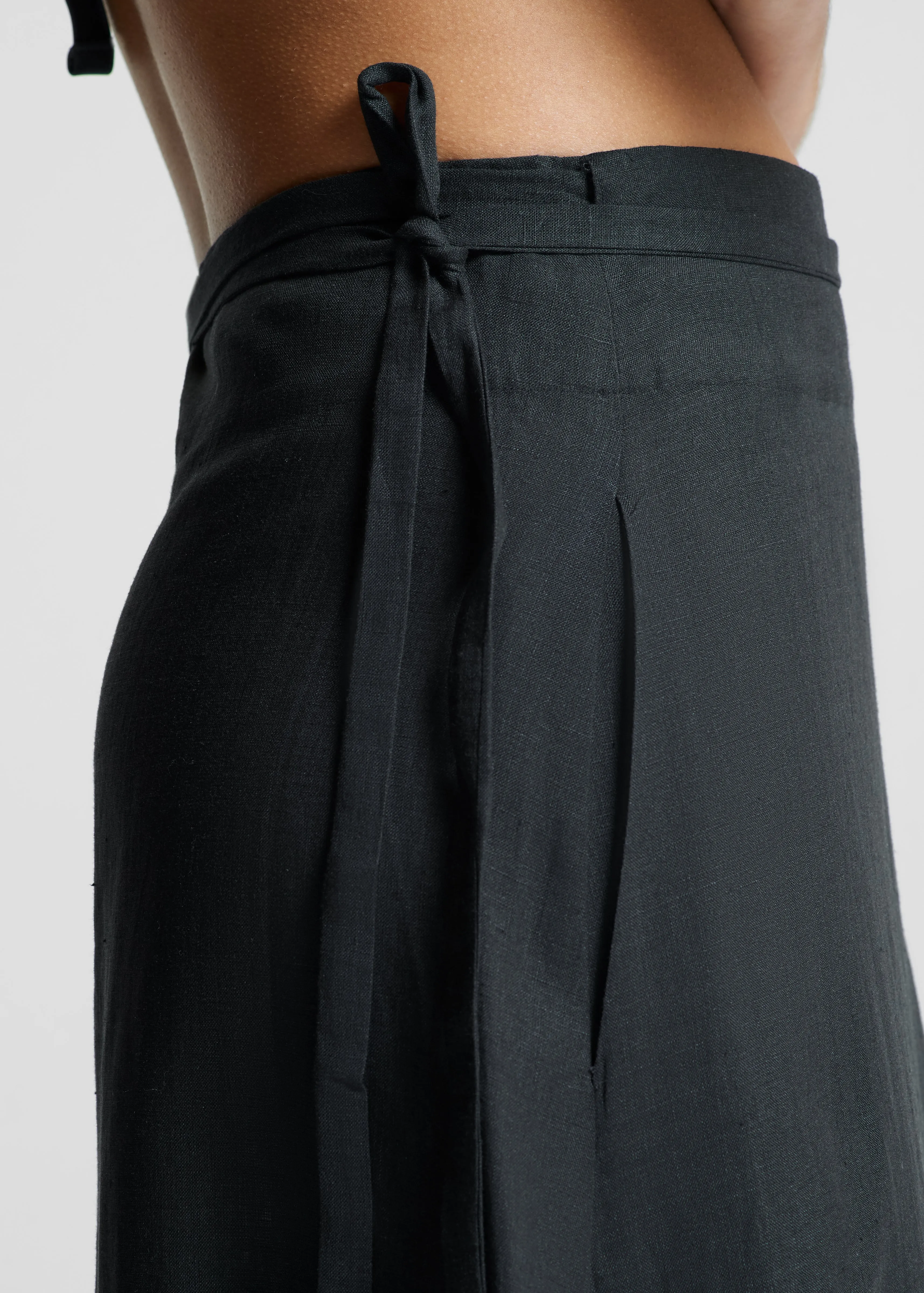 Amalfi Skirt Black Organic Linen