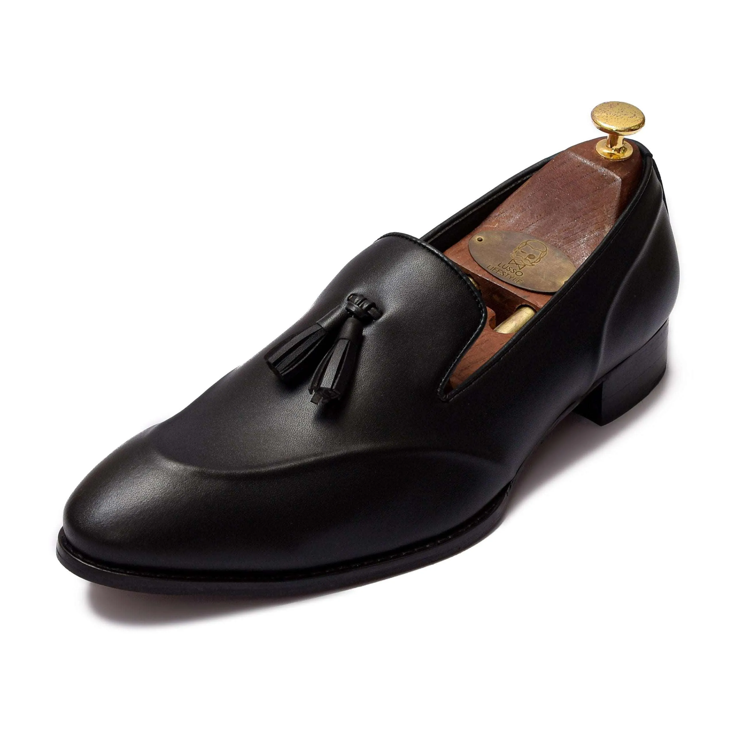 PINO | BLACK TASSEL SLIP-ON