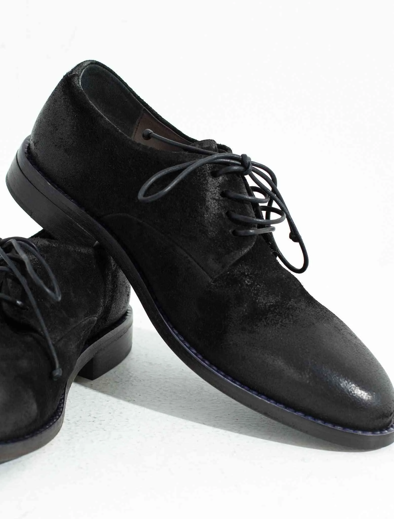 Sassolo Oxford in Black